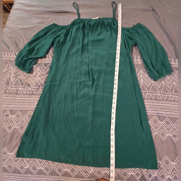 Maje Emerald Green Off The Shoulder Dress Size 3(L) - Picture 2 of 7